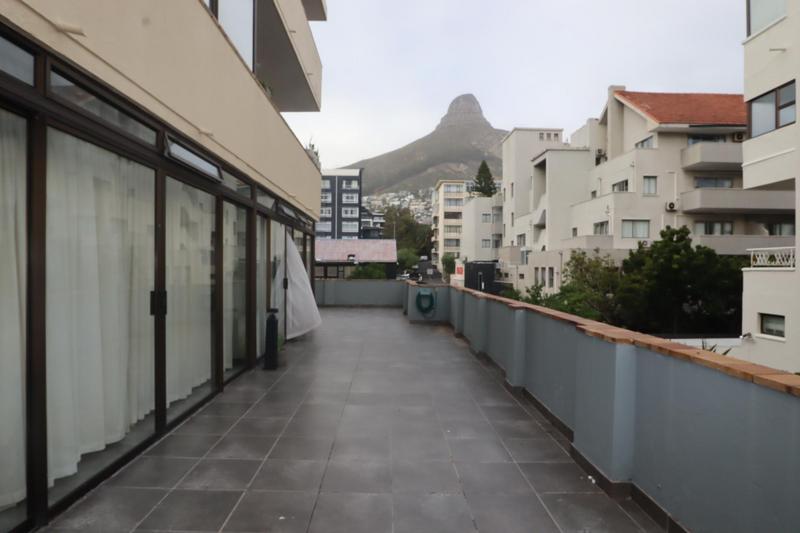 To Let 2 Bedroom Property for Rent in Sea Point Western Cape